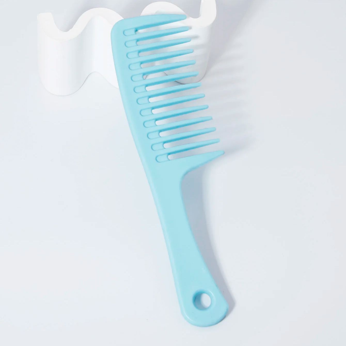 Hairdressing Wide Tooth Stylin - огляд і ціна Detangling Wide Comb